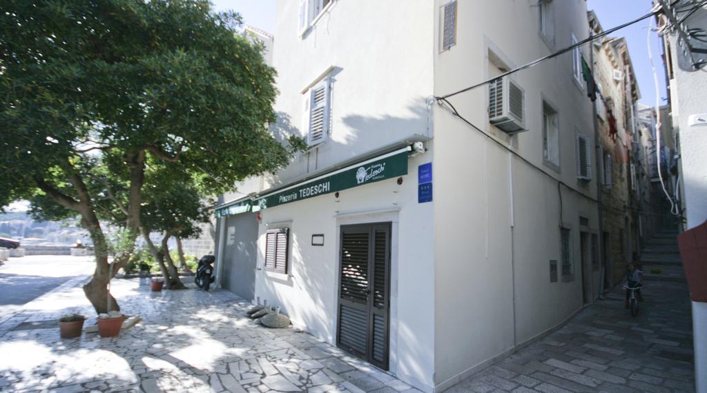 Apartments Tedeschi Korcula Town Exterior foto
